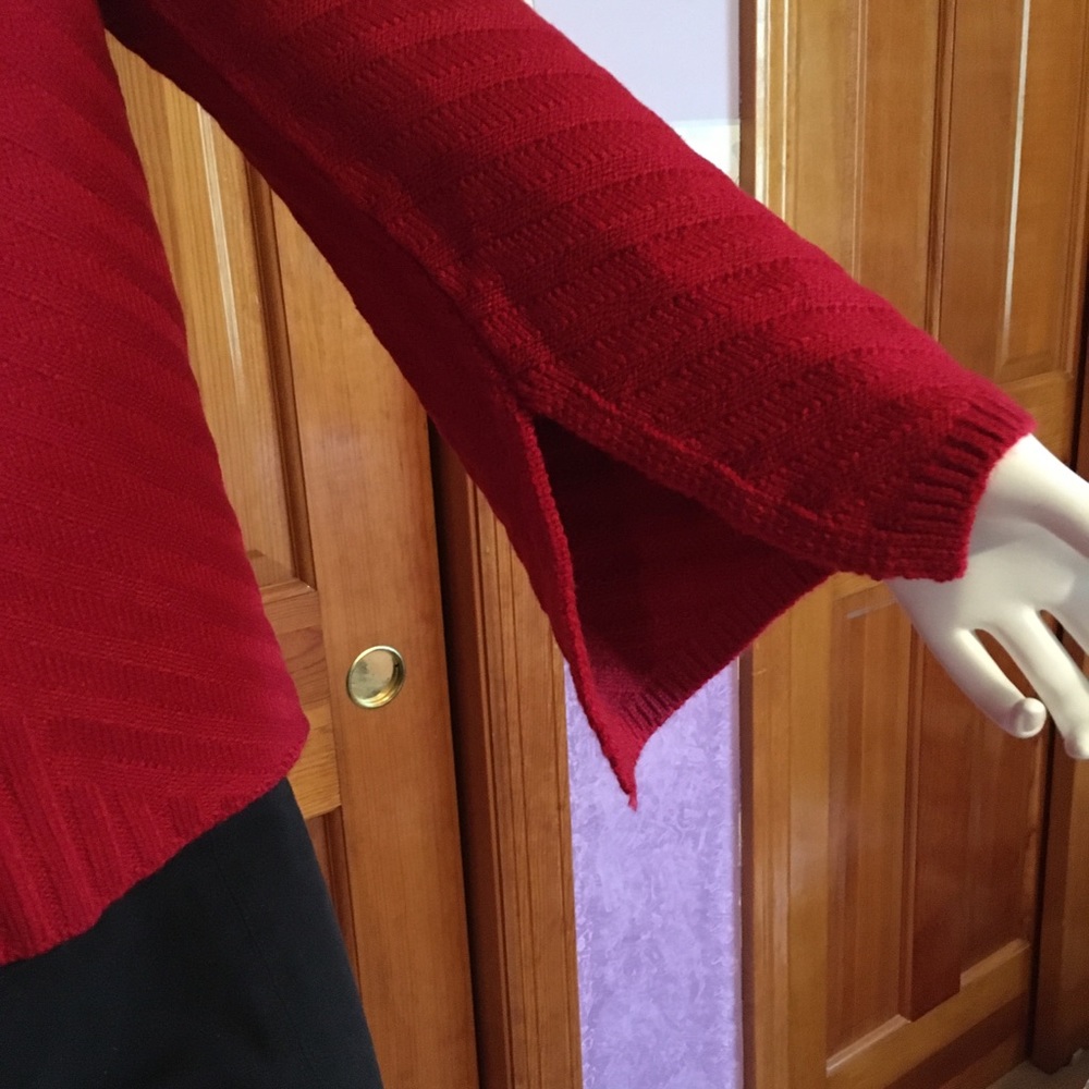 Renuar Red Crew Neck Sweater - Picture 11 of 16